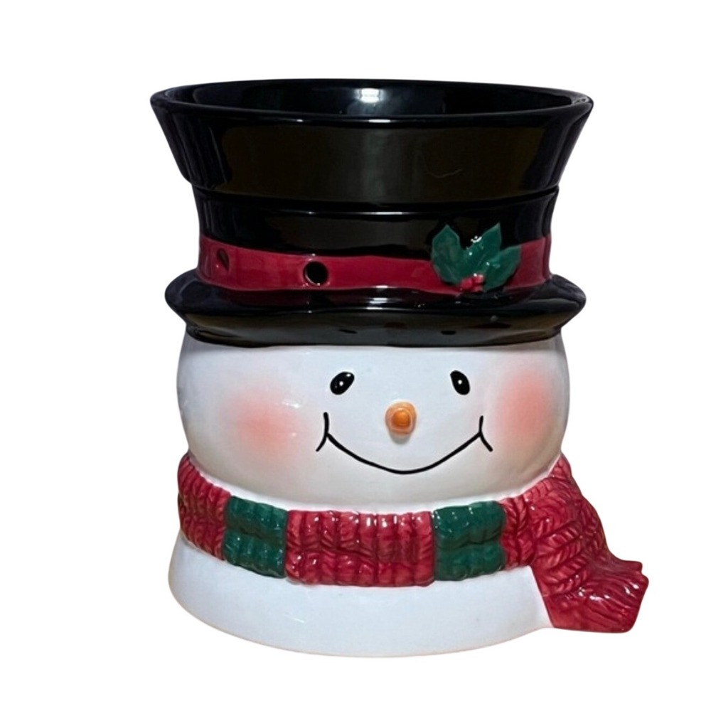 Scentsy Bluster Full Size Warmer Snowflake Winter Holiday Wax Melter New in Box
